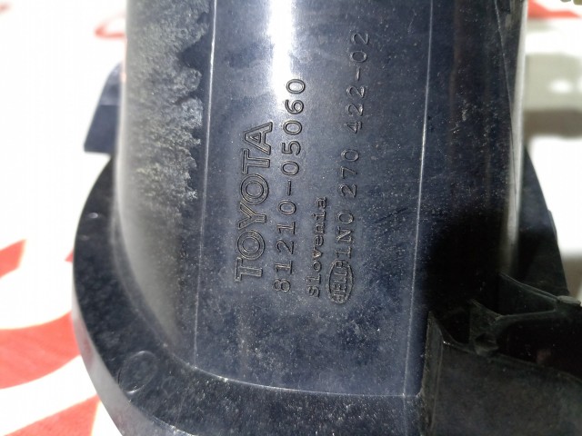 Туманка TOYOTA Avensis 