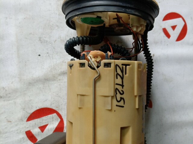 Бензонасос TOYOTA Avensis 