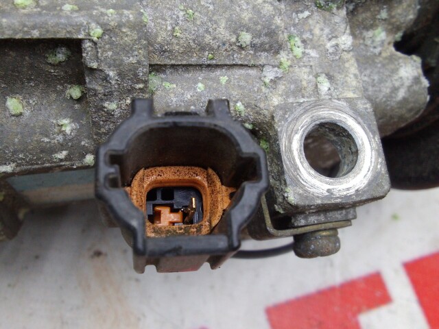 Компрессор кондиционера NISSAN Sunny QG15-DE