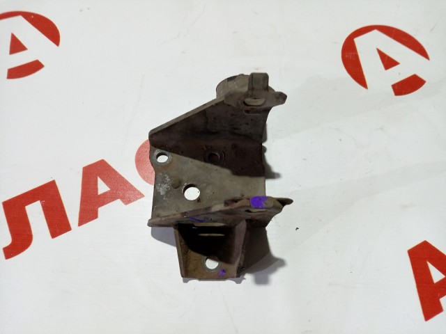 Кронштейн подушки ДВС TOYOTA Avensis 1ZZ-FE