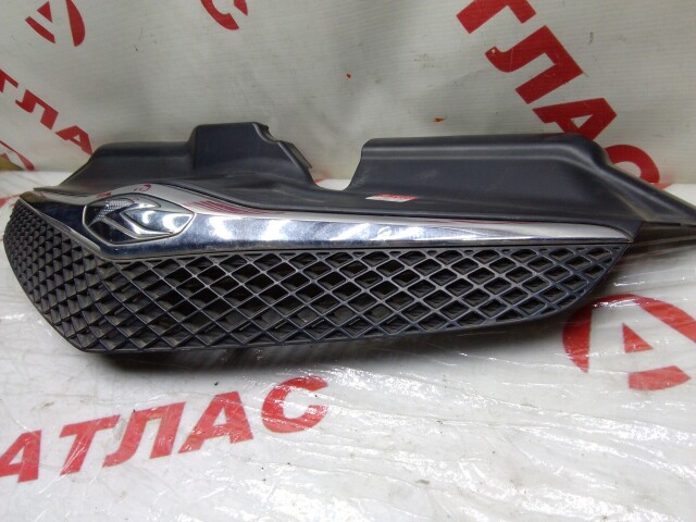 Решетка радиатора TOYOTA Ractis 