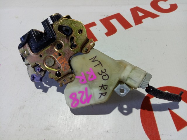 Замок двери NISSAN X-Trail 