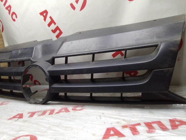 Решетка радиатора VOLKSWAGEN Transporter 