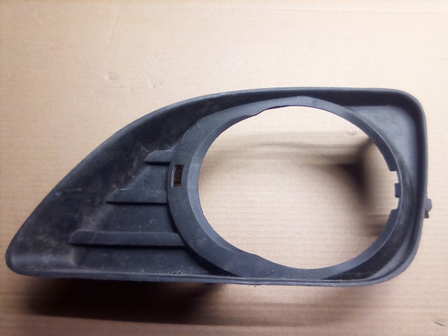 Оправа туманки TOYOTA Camry 