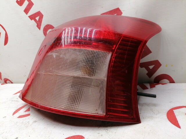 Стоп TOYOTA Vitz 