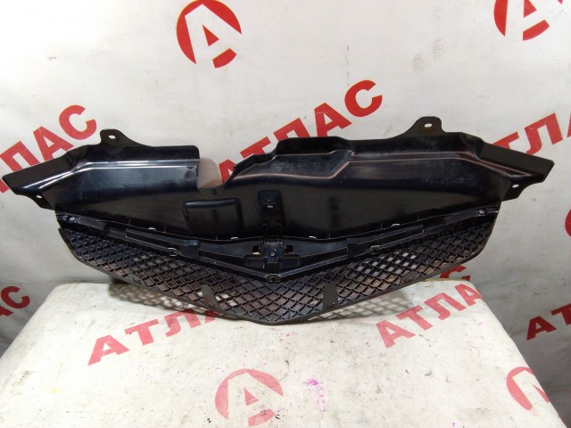 Решетка радиатора TOYOTA Ractis 