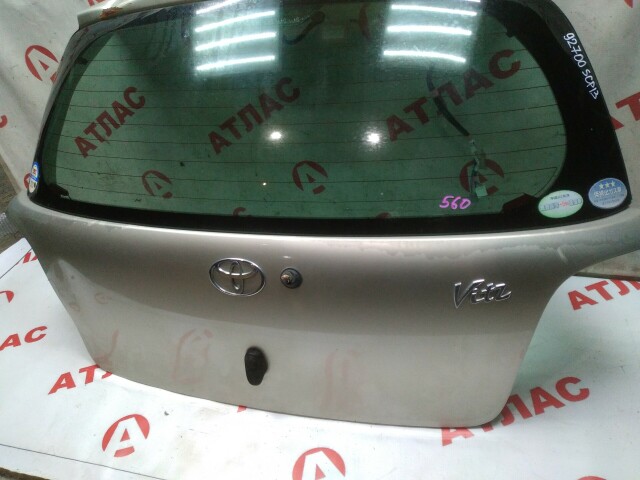 Дверь багажника TOYOTA Vitz 