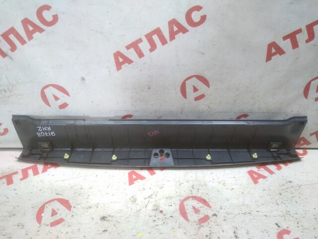 Накладка замка багажника HONDA Stream 