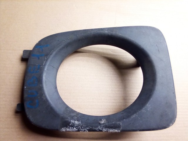 Оправа туманки NISSAN Cube 