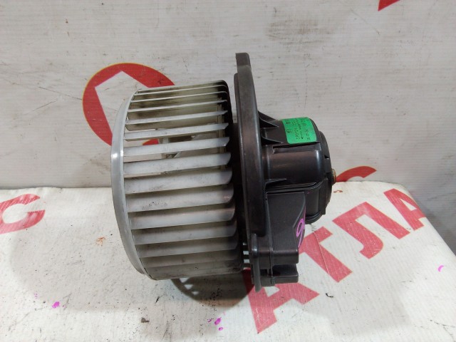 Моторчик печки TOYOTA Avensis 