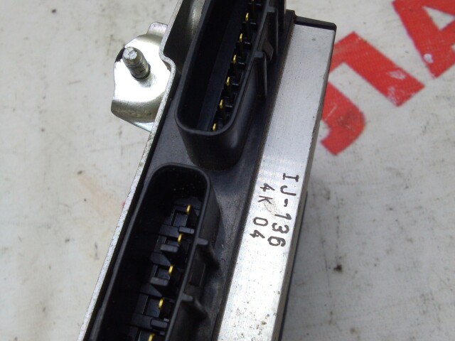 Блок управления форсунками TOYOTA Avensis 2AZ-FSE