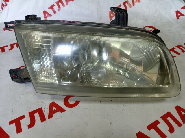 Фара NISSAN Sunny 