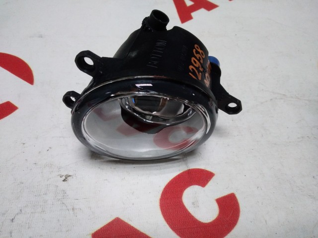 Туманка TOYOTA Camry 