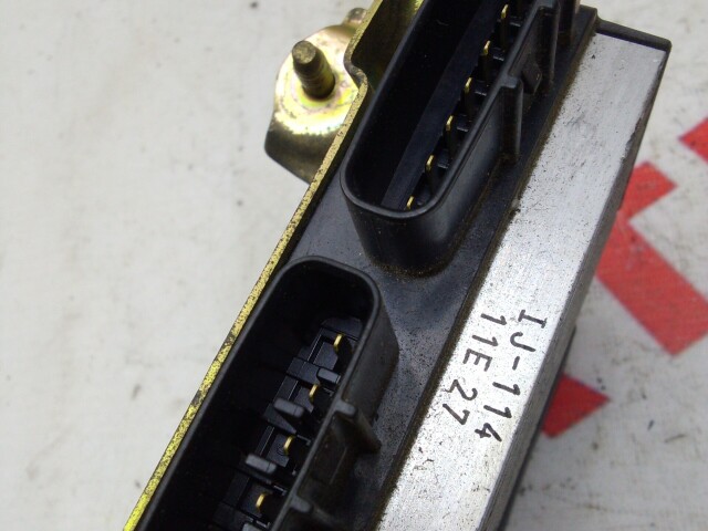 Блок управления форсунками TOYOTA Avensis 1AZ-FSE