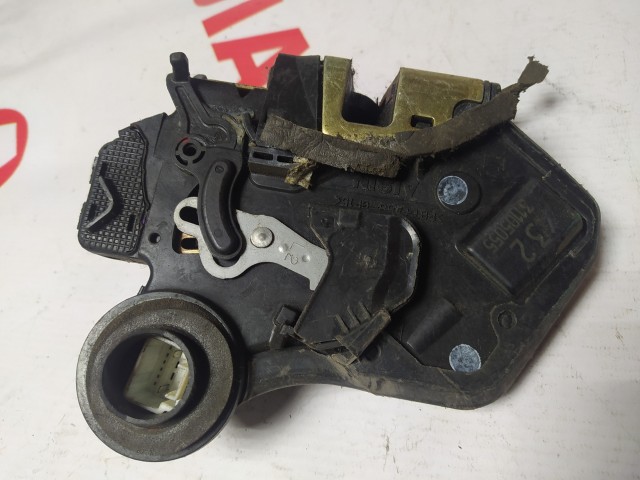 Замок двери TOYOTA Premio 