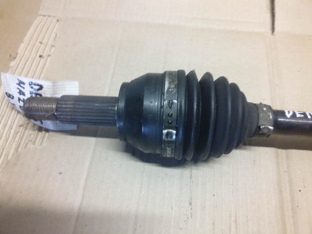 Привод длинный MAZDA Demio 