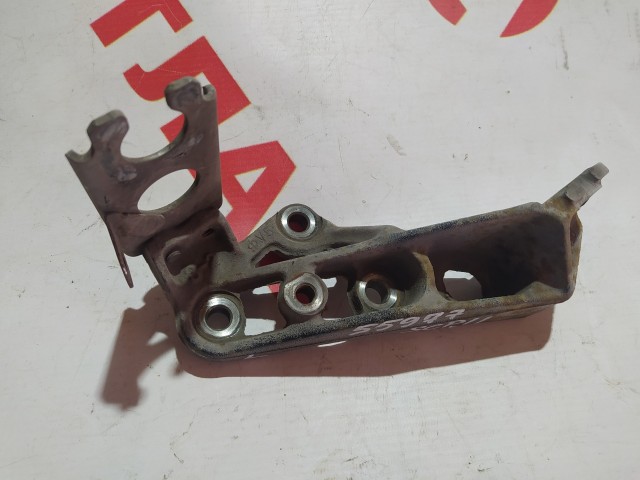 Кронштейн подушки ДВС TOYOTA Platz 1SZ-FE