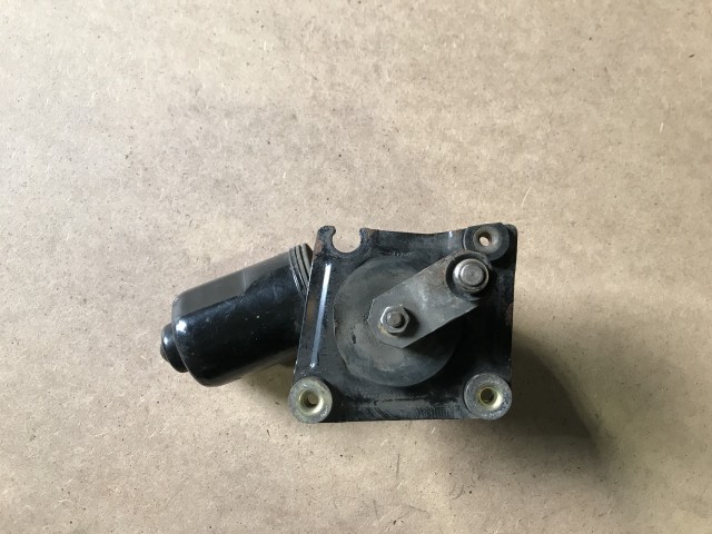 Моторчик дворников NISSAN Primera 