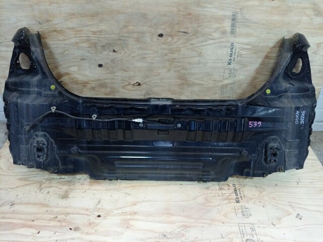 Задняя панель TOYOTA Camry 