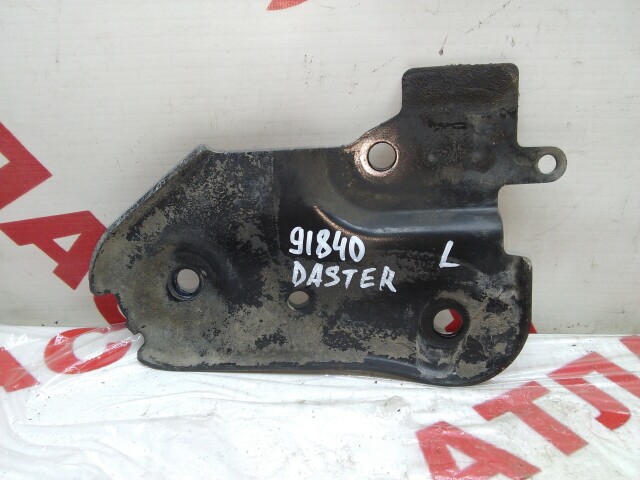 Крепление балки RENAULT Duster 