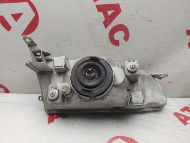 Фара TOYOTA Sprinter 