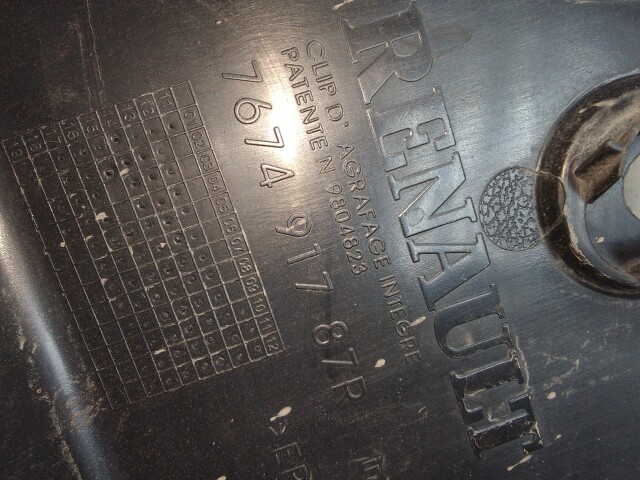 Подкрылок RENAULT Duster 