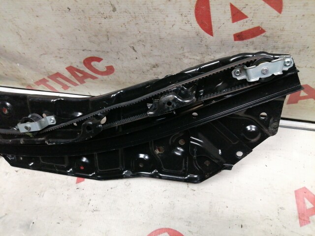 Доводчик двери TOYOTA Estima 