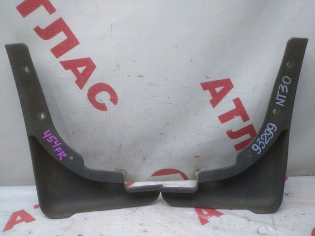 Брызговик NISSAN X-Trail 