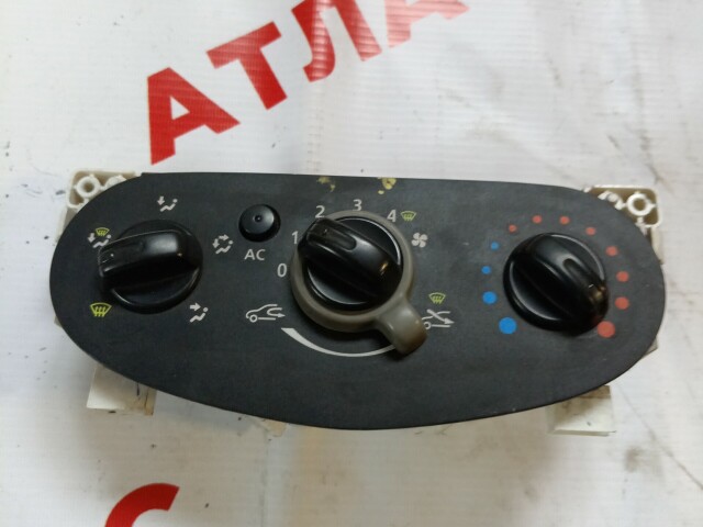 Блок управления печкой и кондиционером RENAULT Sandero Stepway 