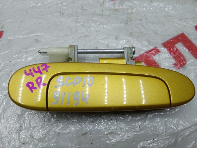 Ручка двери TOYOTA Vitz 