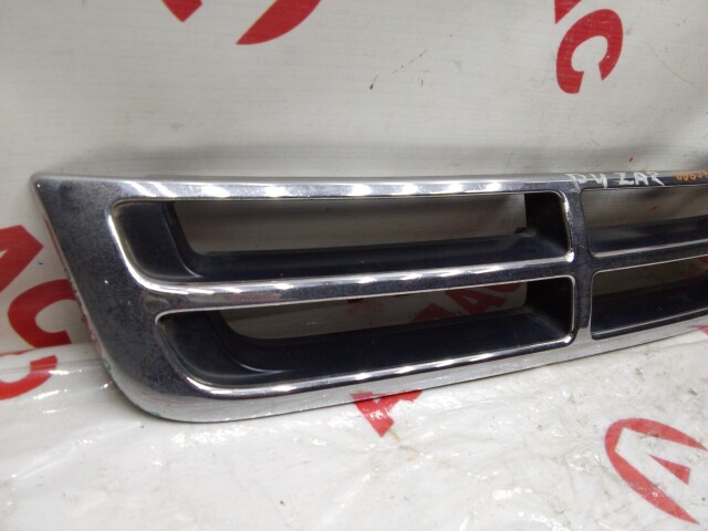 Решетка радиатора DAIHATSU Pyzar 