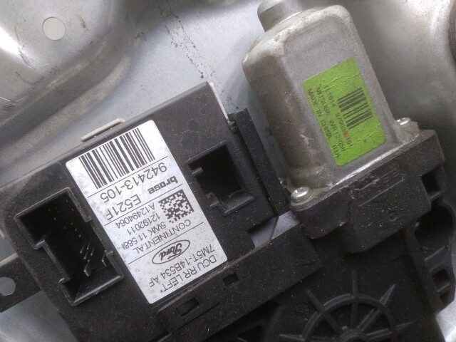 Стеклоподъемник FORD Kuga 