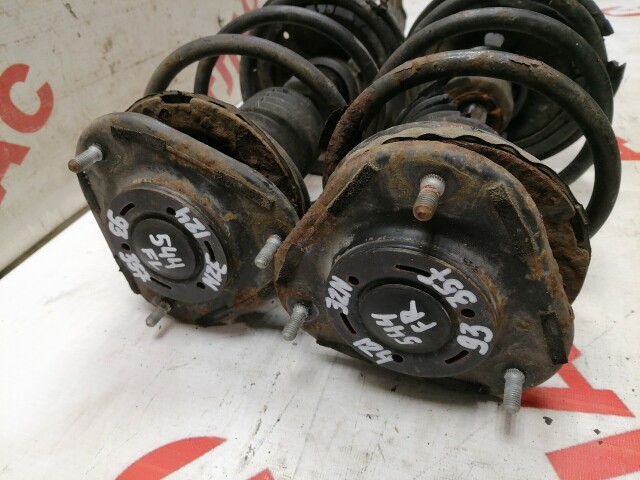 Стойка TOYOTA Corolla Fielder 