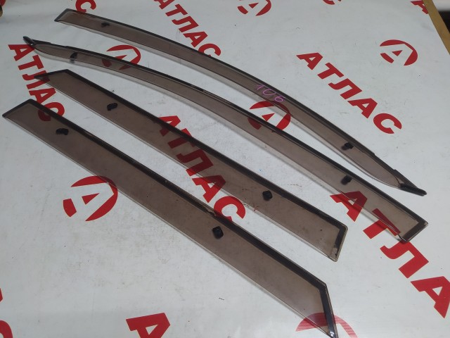 Ветровик TOYOTA Avensis 