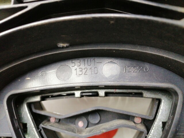 Решетка радиатора TOYOTA Corolla Fielder 