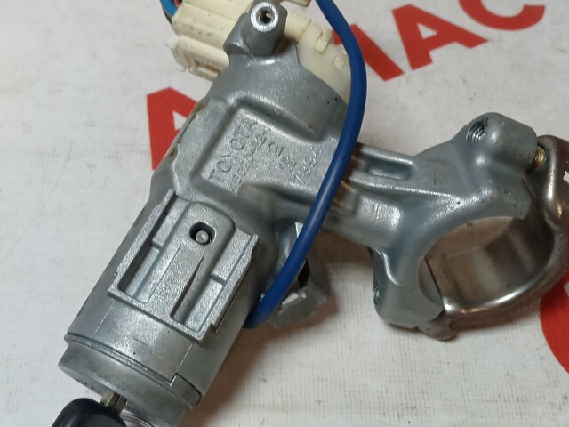 Замок зажигания TOYOTA Probox 