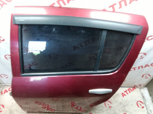 Дверь RENAULT Sandero Stepway 