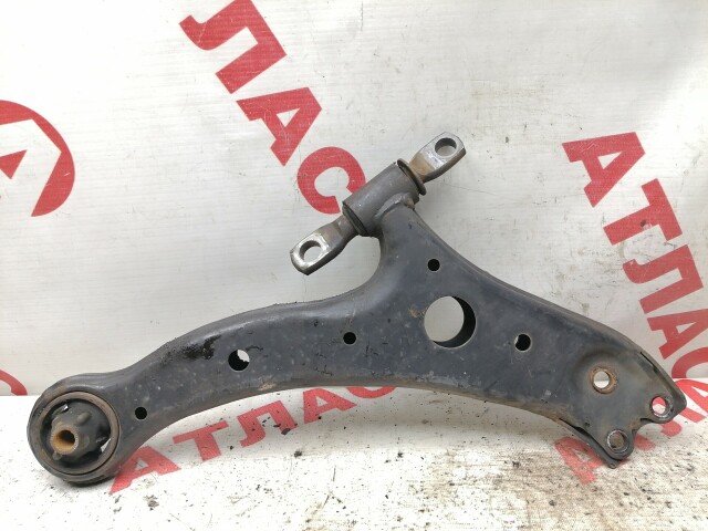 Рычаг TOYOTA Camry 