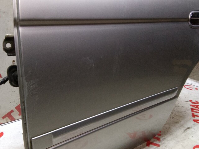 Дверь NISSAN Sunny 