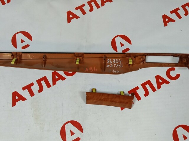 Накладка TOYOTA Avensis 