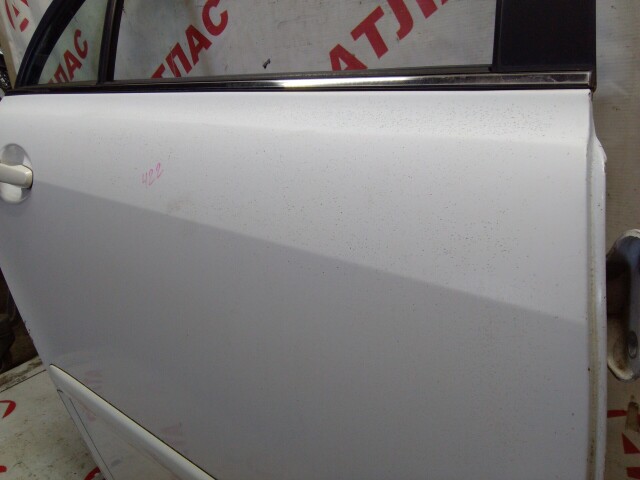 Дверь TOYOTA Avensis 