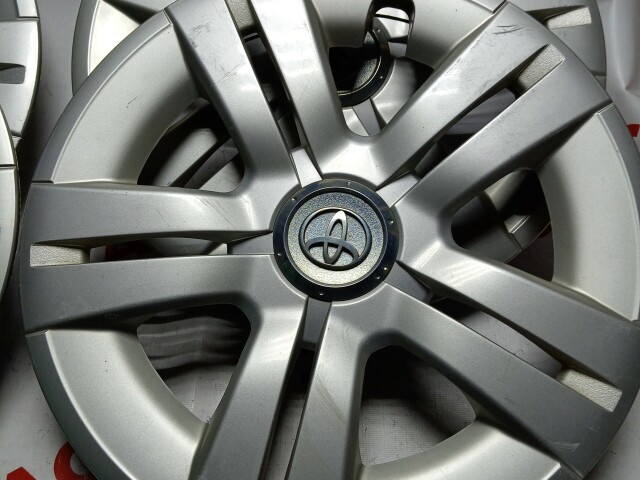 Колпак на колесо TOYOTA - 