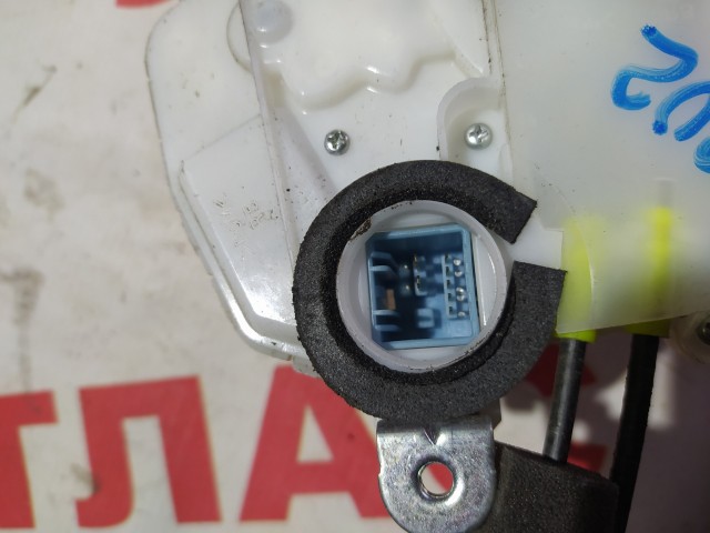 Замок двери HONDA Accord 