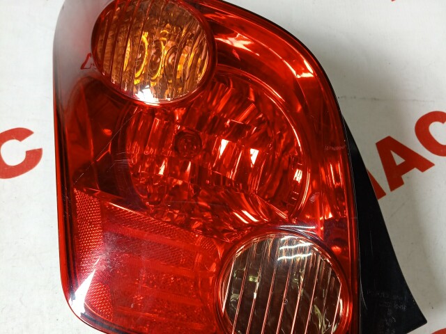 Стоп TOYOTA Ist 