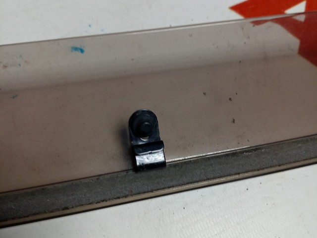 Ветровик TOYOTA Platz 