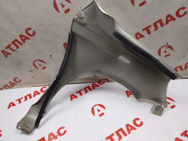 Крыло TOYOTA Vitz 