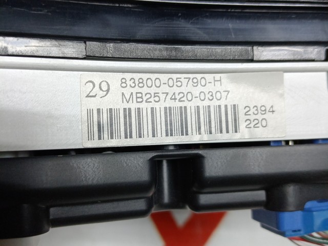 Щиток приборов TOYOTA Avensis 