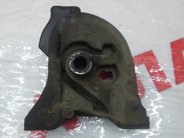 Подушка ДВС TOYOTA Sprinter 5A-FE