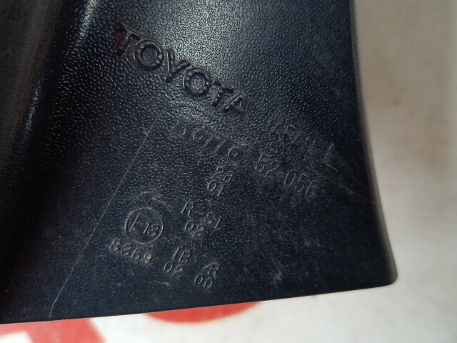 Стоп TOYOTA Ist 
