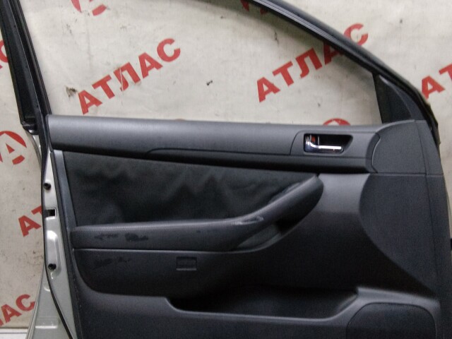 Дверь TOYOTA Avensis 